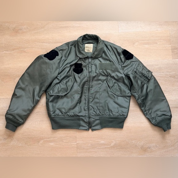 Alpha Industries CWU-36P Lightweight Flyers Bomber Jacket Size Large